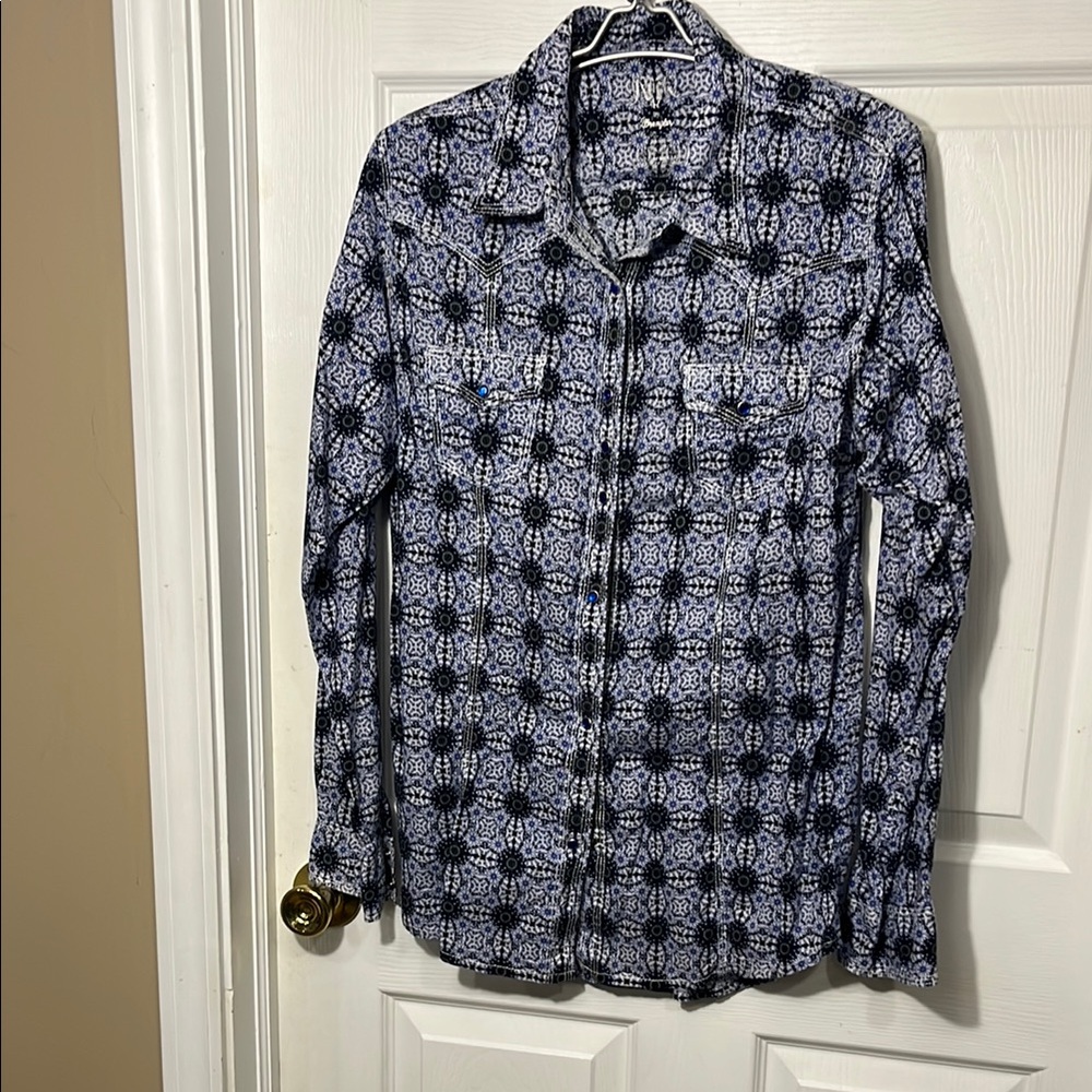 Rock 47 by Wrangler- Blue and White Patterned Button-Up Shirt